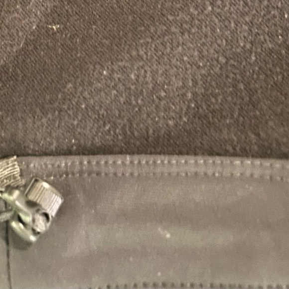 North Face Men’s Size Large full front zip jacket , large front zip pockets Blue - Picture 11 of 11